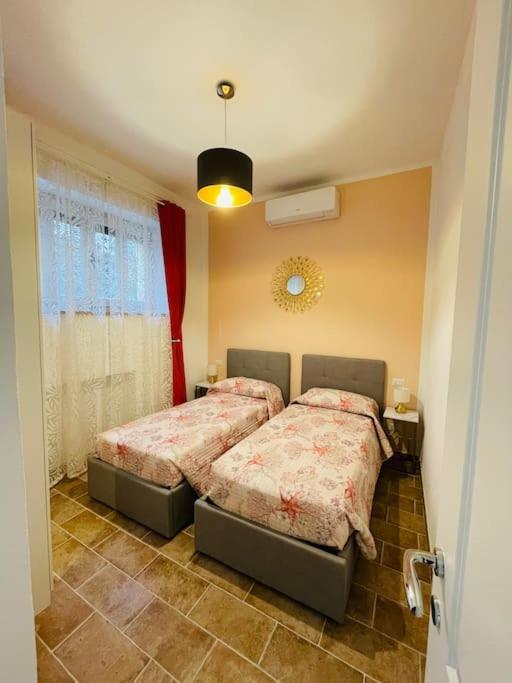 Maddy House - 50 Mt Dal Mare Villa Porto Santo Stefano  Bagian luar foto
