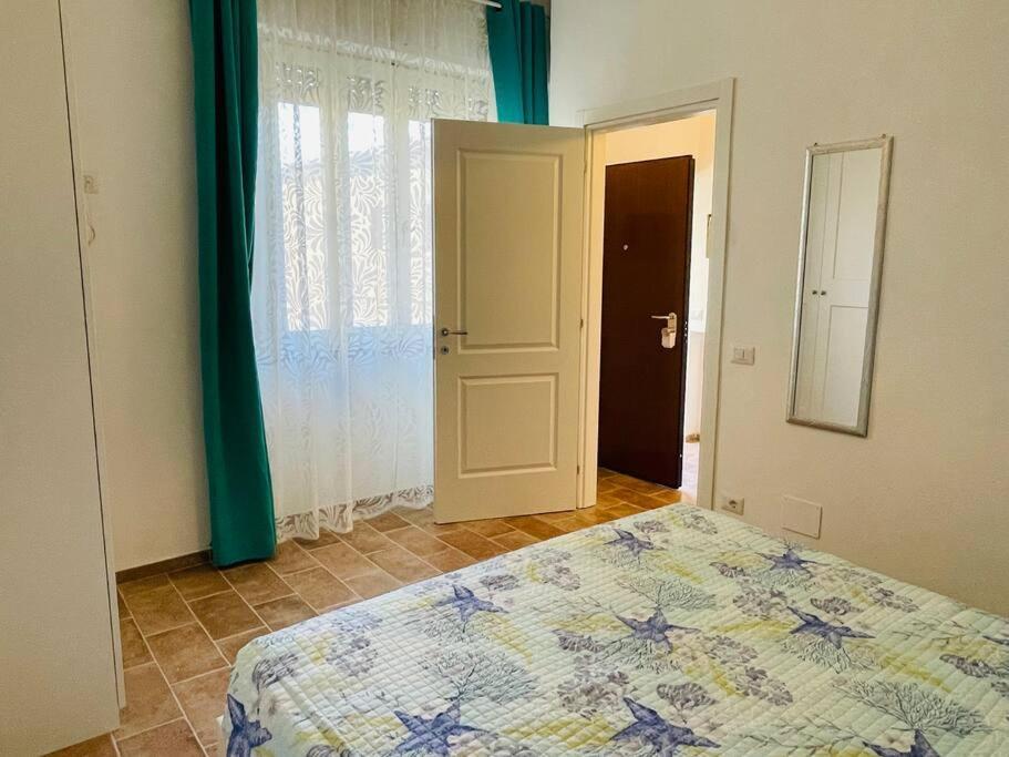 Maddy House - 50 Mt Dal Mare Villa Porto Santo Stefano  Bagian luar foto
