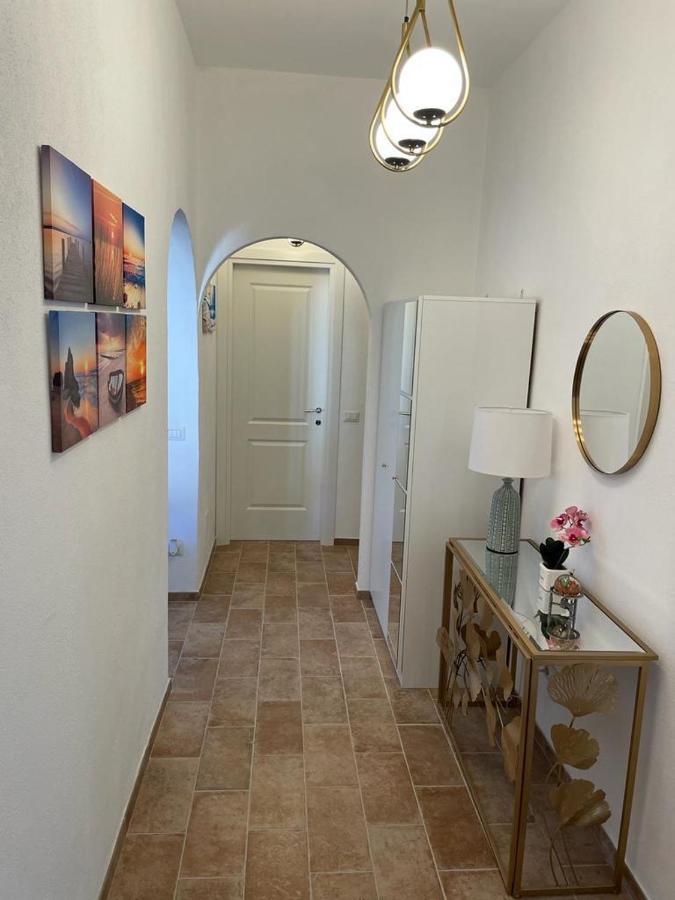 Maddy House - 50 Mt Dal Mare Villa Porto Santo Stefano  Bagian luar foto