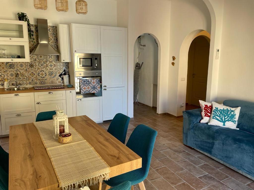 Maddy House - 50 Mt Dal Mare Villa Porto Santo Stefano  Bagian luar foto