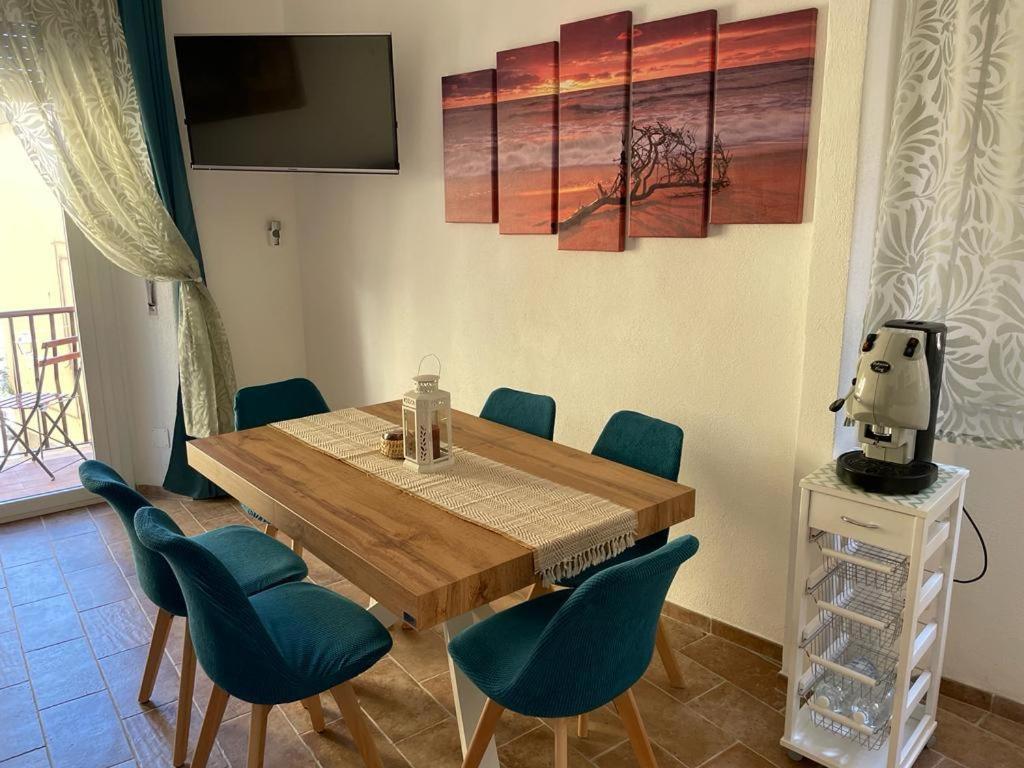 Maddy House - 50 Mt Dal Mare Villa Porto Santo Stefano  Bagian luar foto